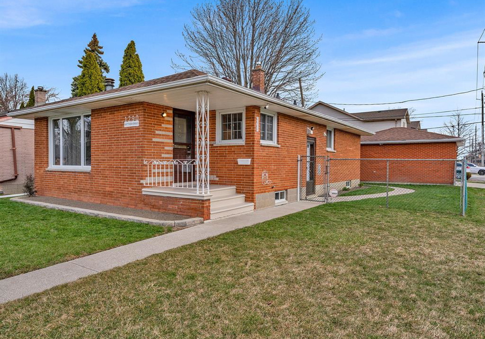 1290-matthew-brady-boulevard-windsor-ontario-26015575
