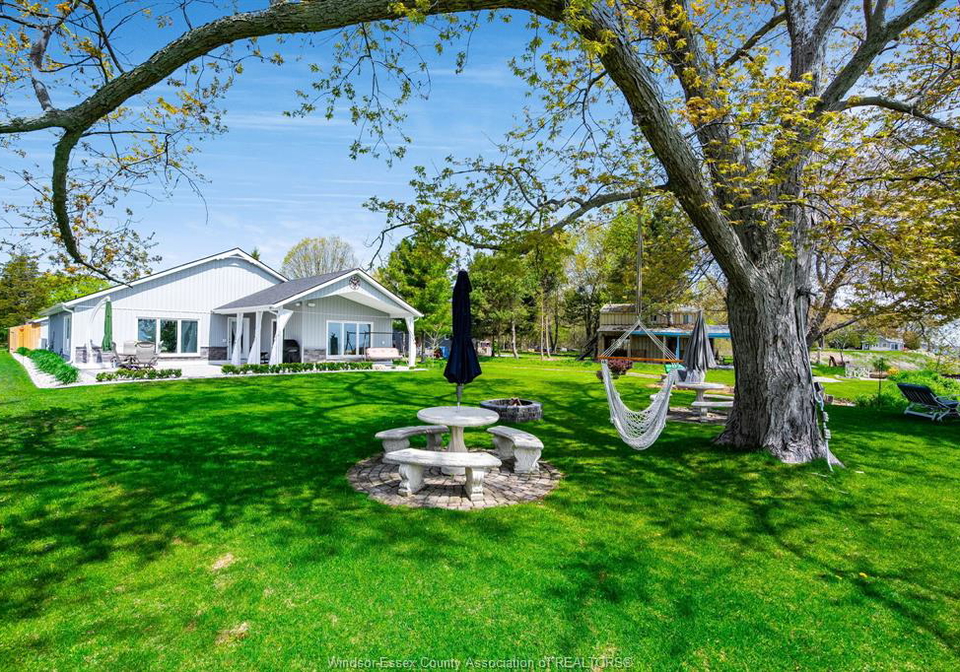 952-hiawatha-beach-wheatley-ontario-26015579