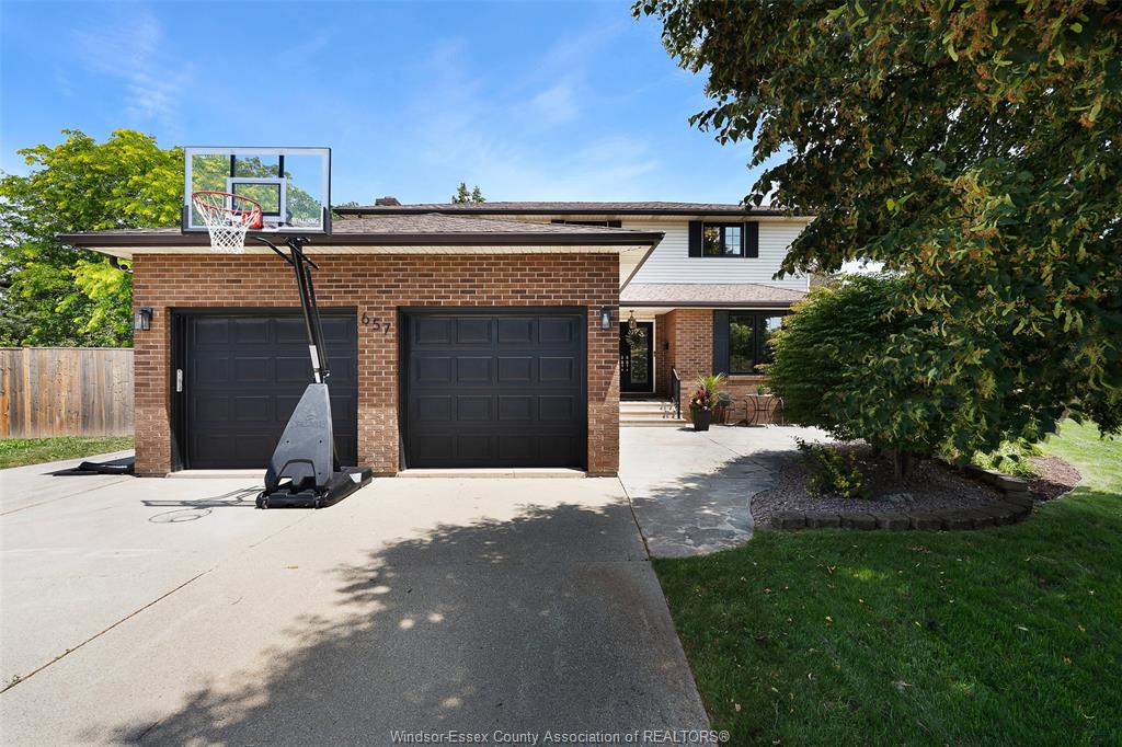657-dresden-place-tecumseh-ontario-26015600