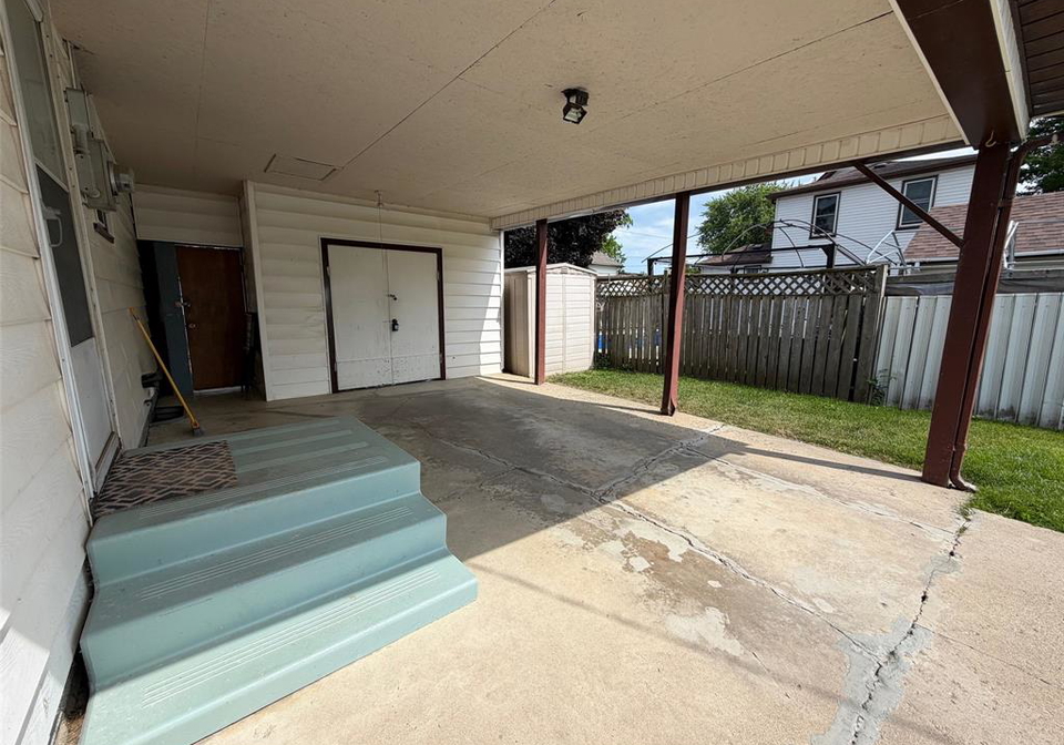 700-wallace-street-wallaceburg-ontario-26015613