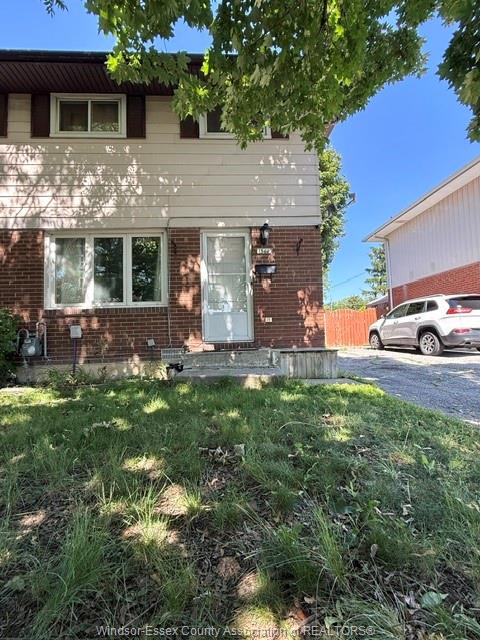 1566-curry-avenue-windsor-ontario-26015620