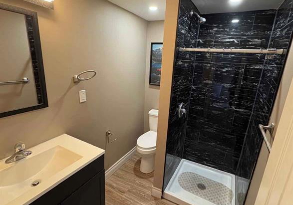 1175-wyandotte-street-east-windsor-ontario-26015621