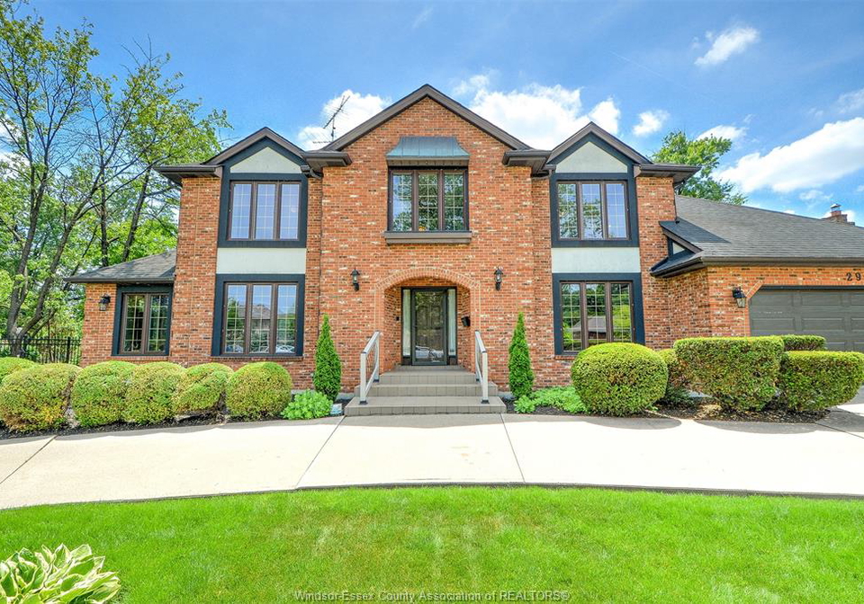 295-elmgrove-lakeshore-ontario-26015624