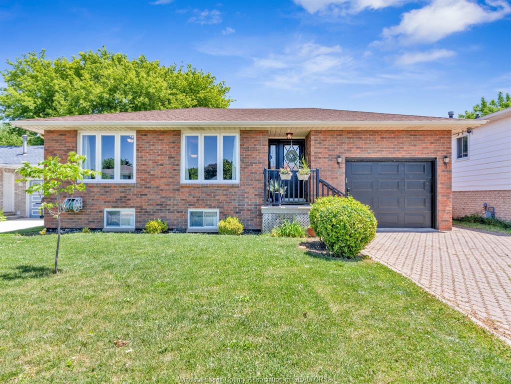 24-camelot-leamington-ontario-26015647