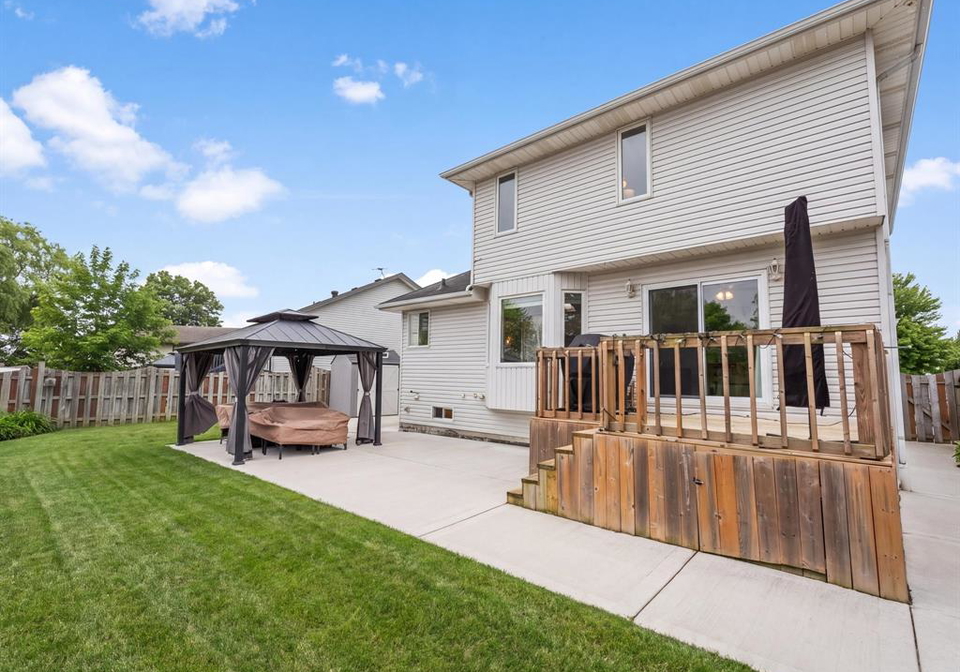 46-brush-crescent-amherstburg-ontario-26015664