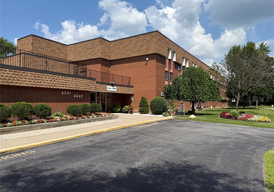 6563-thornberry-windsor-ontario-26015666