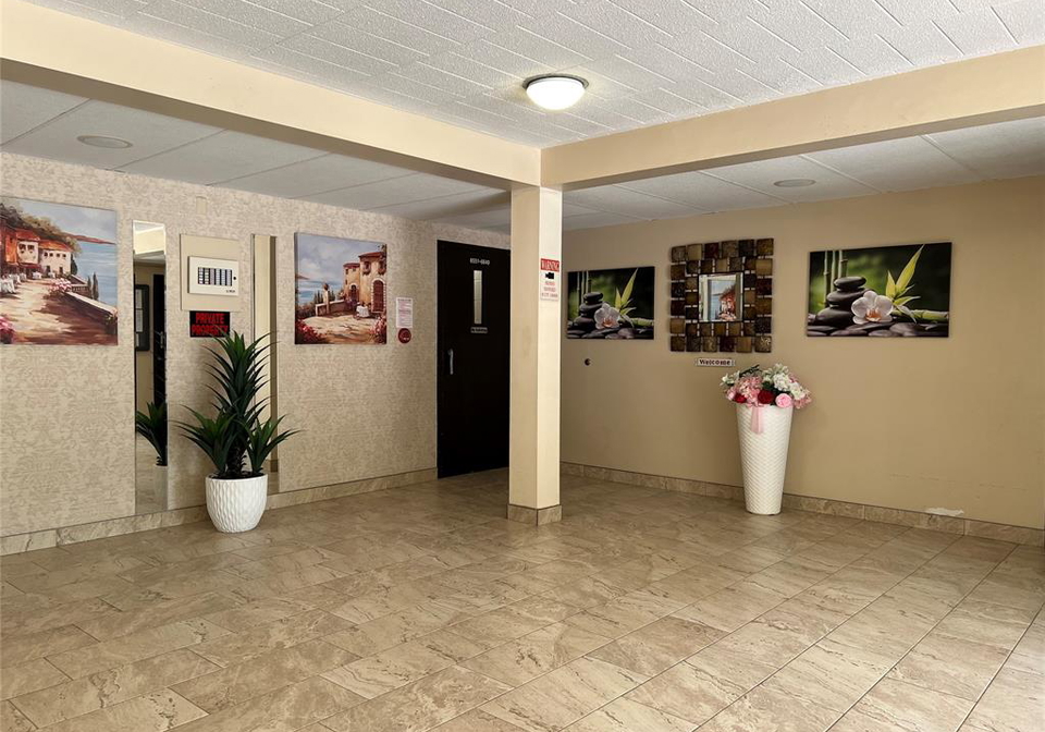6563-thornberry-windsor-ontario-26015666