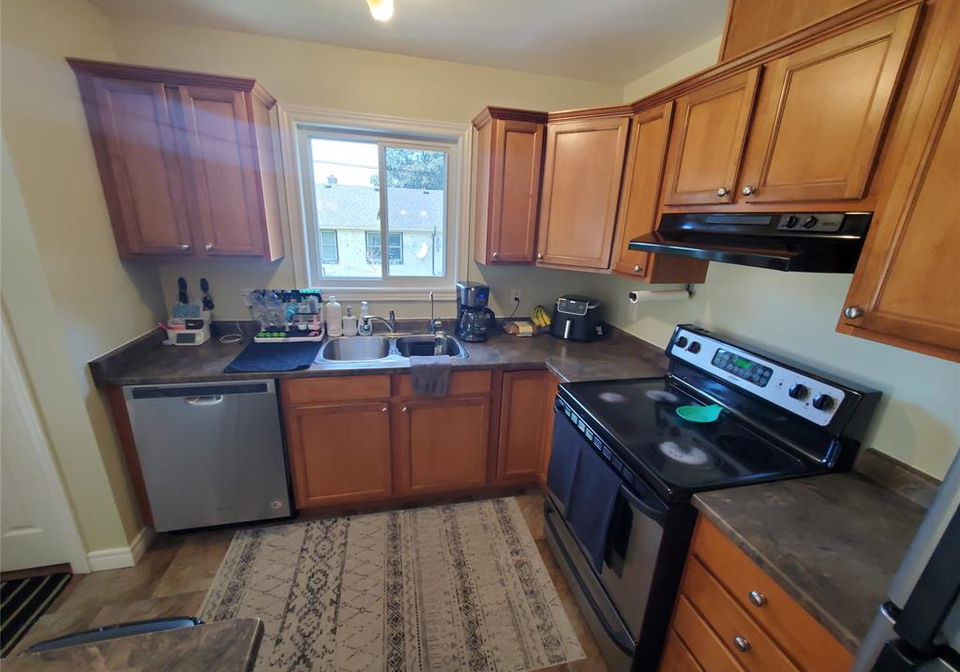 1710-northway-windsor-ontario-26015668