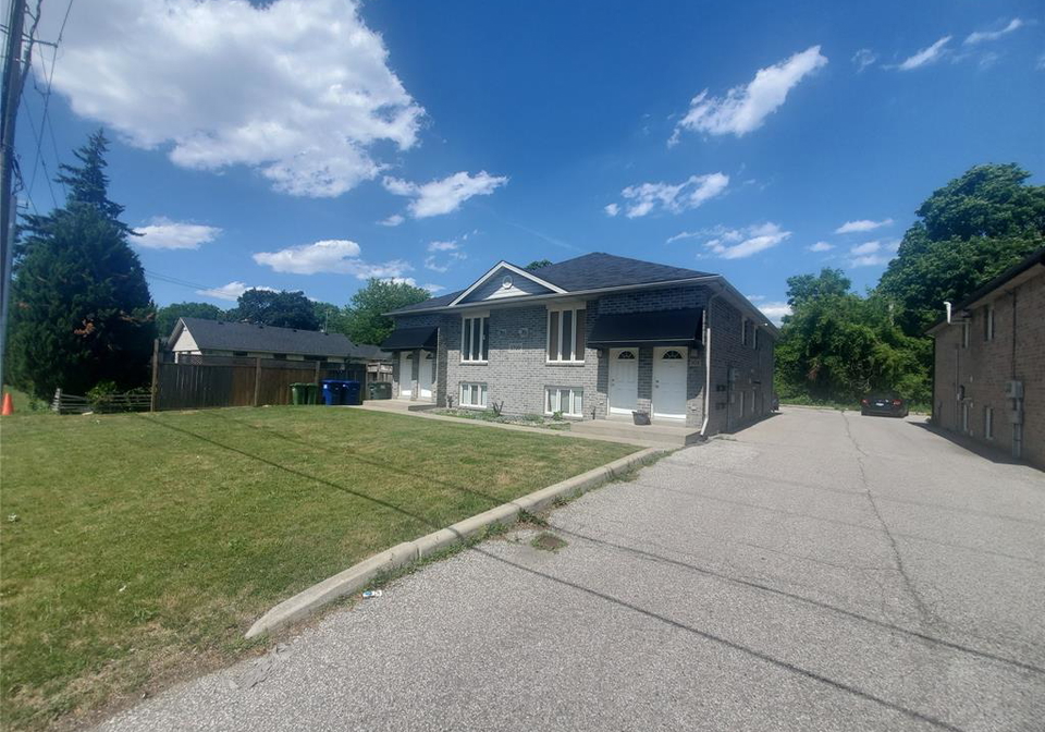 1710-northway-windsor-ontario-26015668