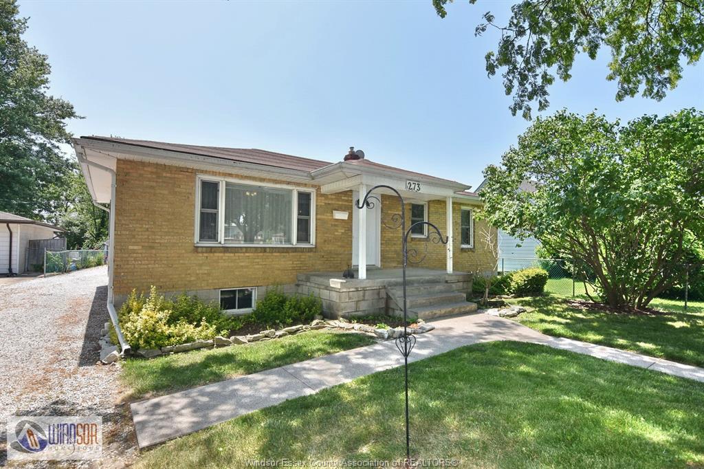 273-fort-amherstburg-ontario-26015675