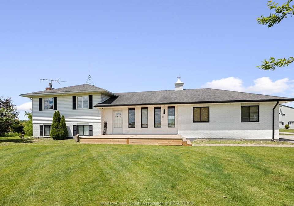 6485-concession-8-tecumseh-ontario-26015678
