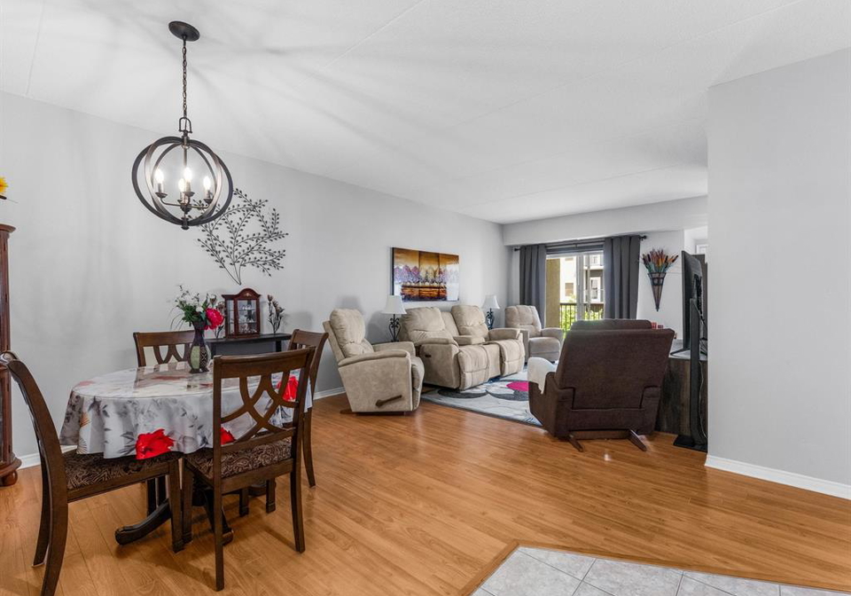 8335-wyandotte-street-east-windsor-ontario-26015682