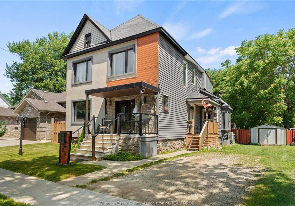 53-askew-leamington-ontario-26015693