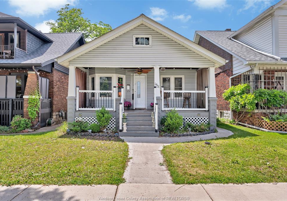 1431-langlois-windsor-ontario-26015708