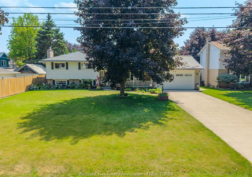 10-phyllis-avenue-chatham-ontario-26015715