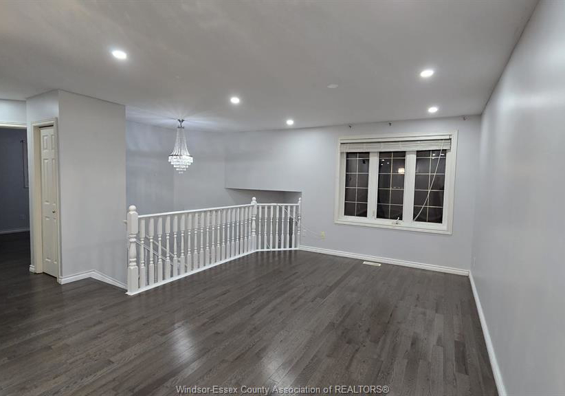 1059-silverdale-drive-windsor-ontario-26015719
