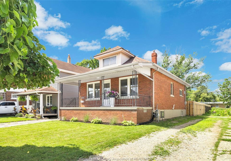 1209-curry-avenue-windsor-ontario-26015751