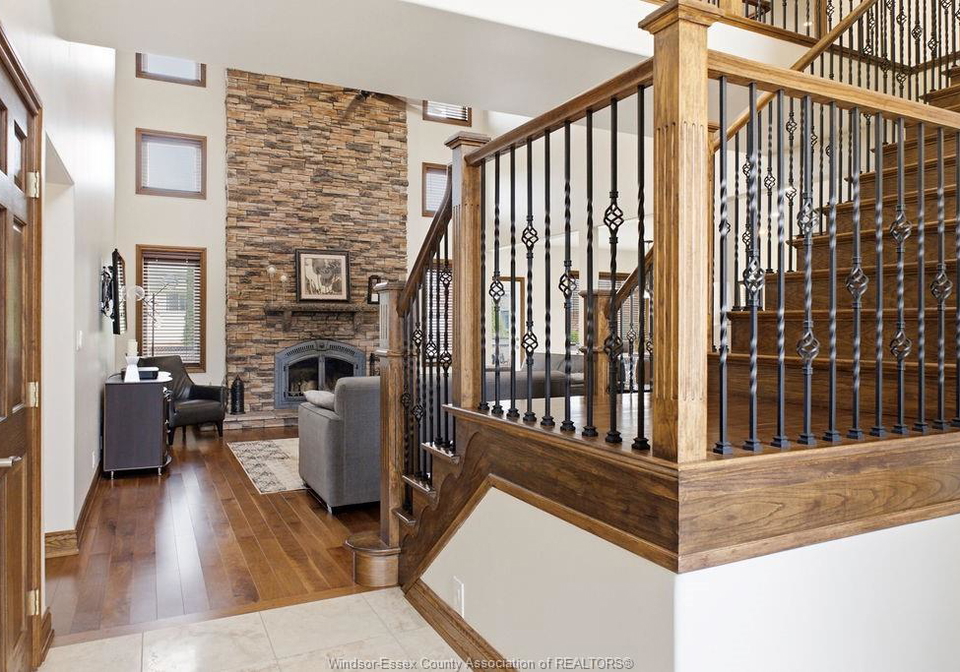 118-remo-lakeshore-ontario-26015764