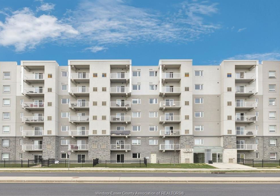 1611-banwell-road-windsor-ontario-26015768
