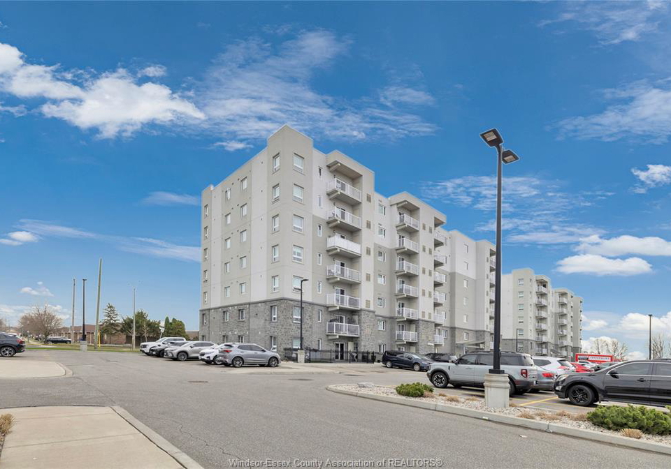 1611-banwell-road-windsor-ontario-26015768