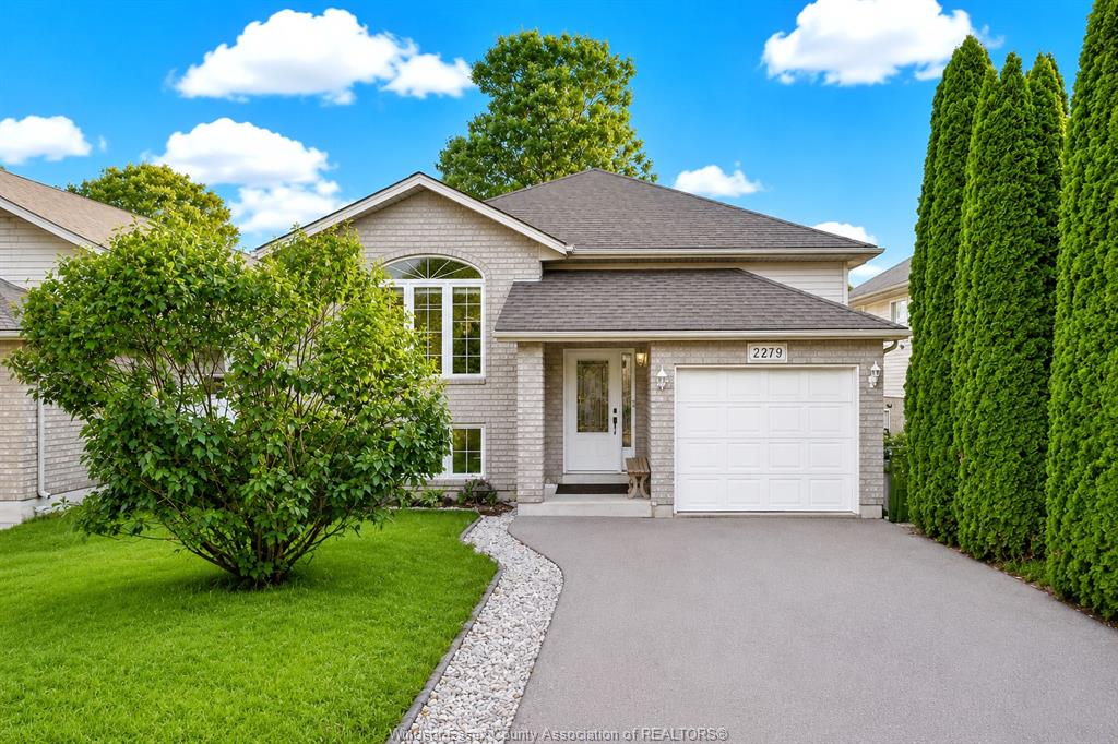 2279-mckay-windsor-ontario-26015769