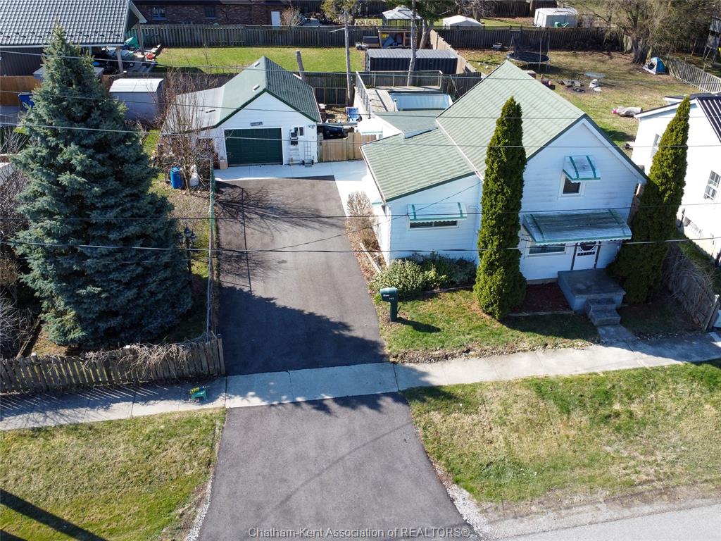 145-jeanne-street-wallaceburg-ontario-26015771