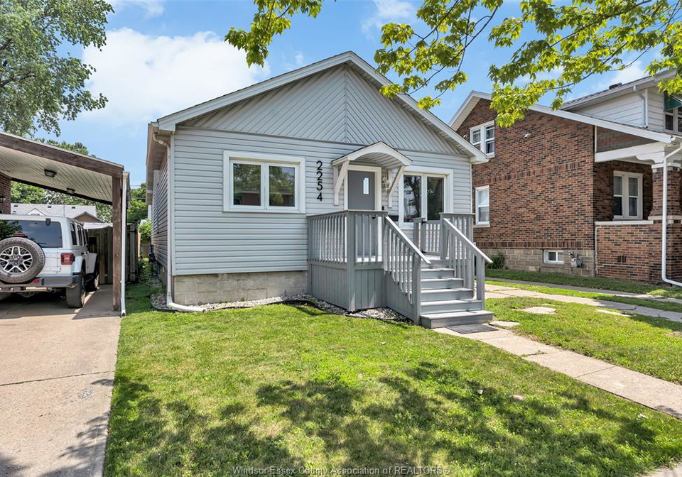 2254-cadillac-windsor-ontario-26015773