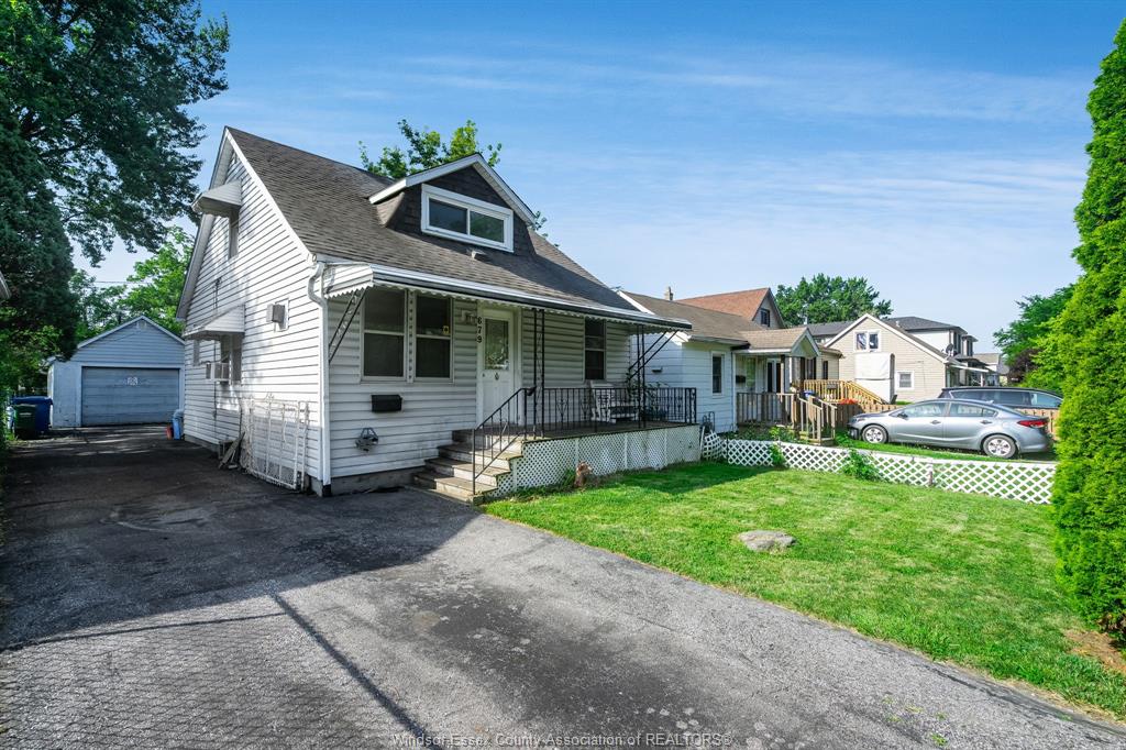 679-stanley-street-windsor-ontario-26015778