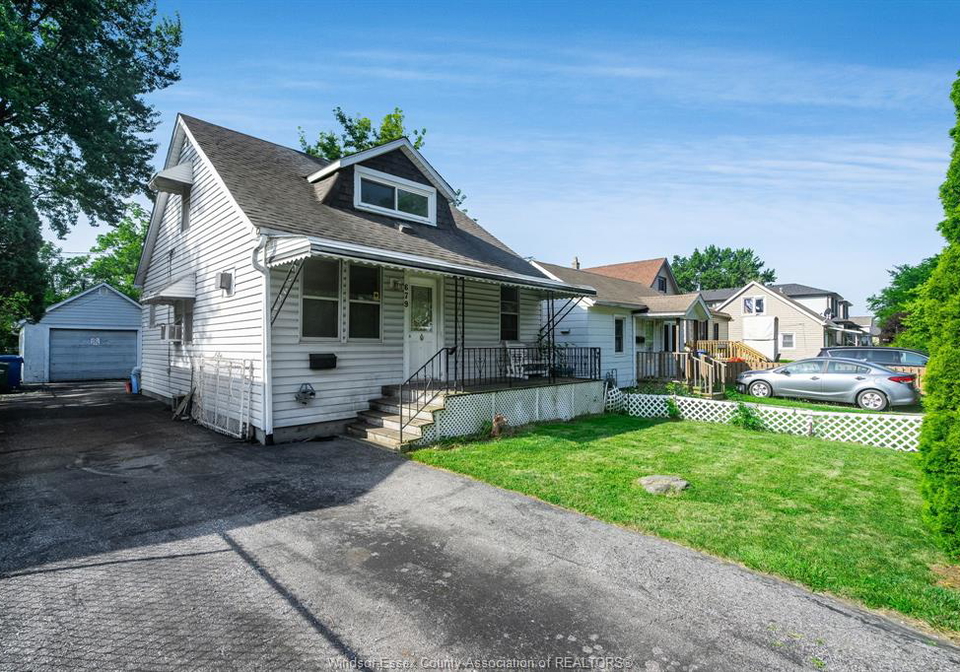 679-stanley-street-windsor-ontario-26015778