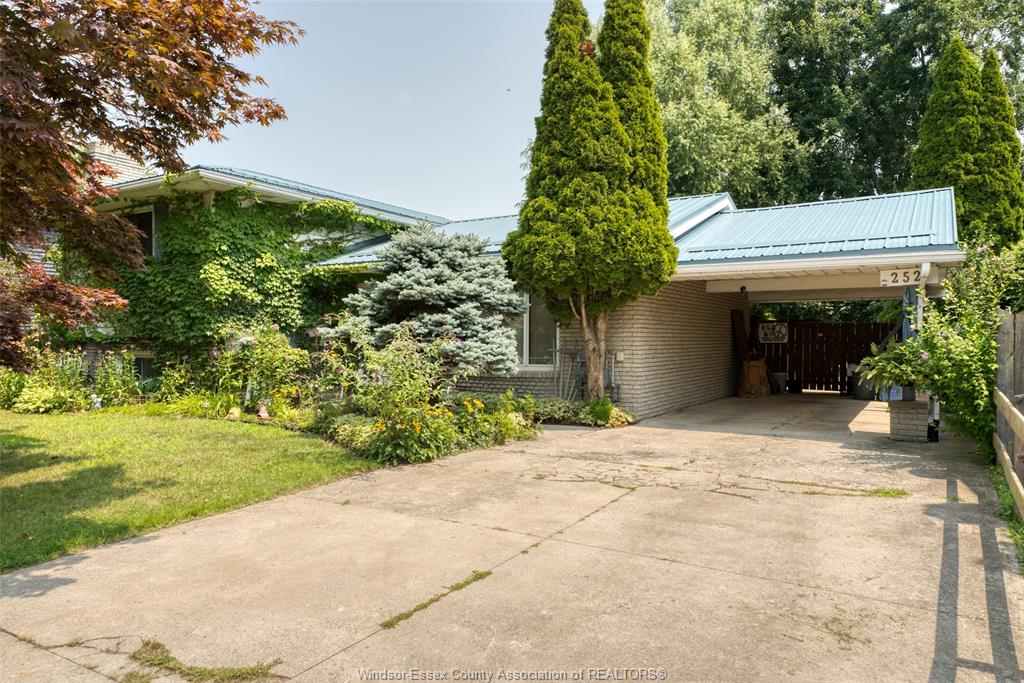 252-arthur-harrow-ontario-26015780
