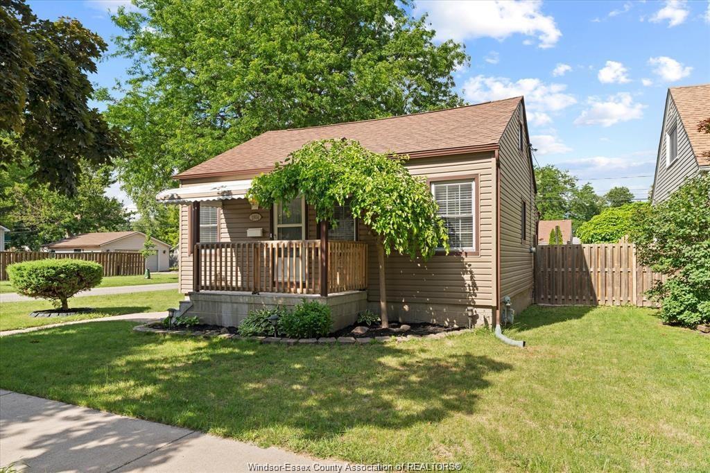 1904-westcott-windsor-ontario-26015804