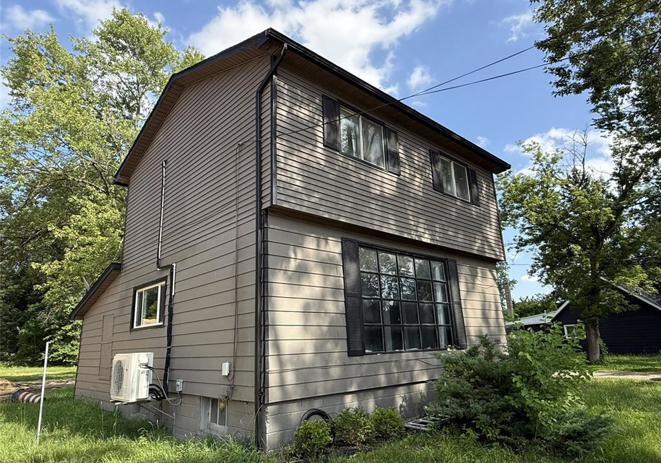 4641-malden-road-windsor-ontario-26015805