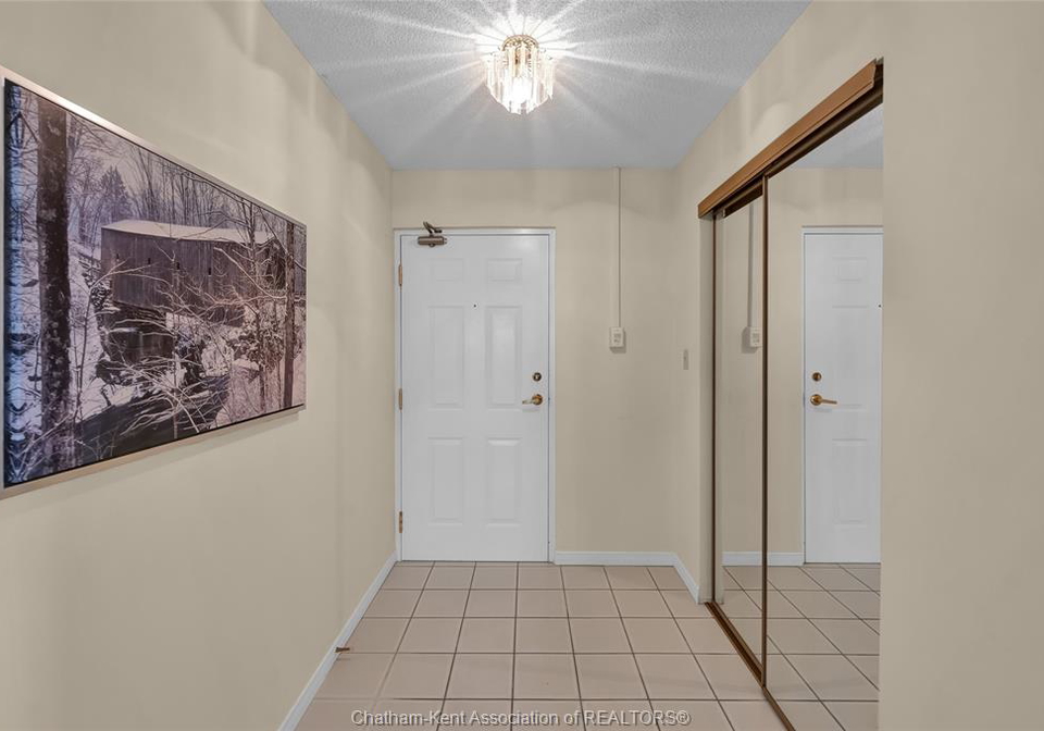 10-van-allen-avenue-chatham-ontario-26015808