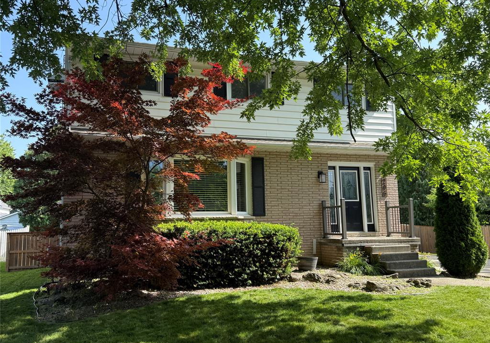 206-turnbull-avenue-wallaceburg-ontario-26015811