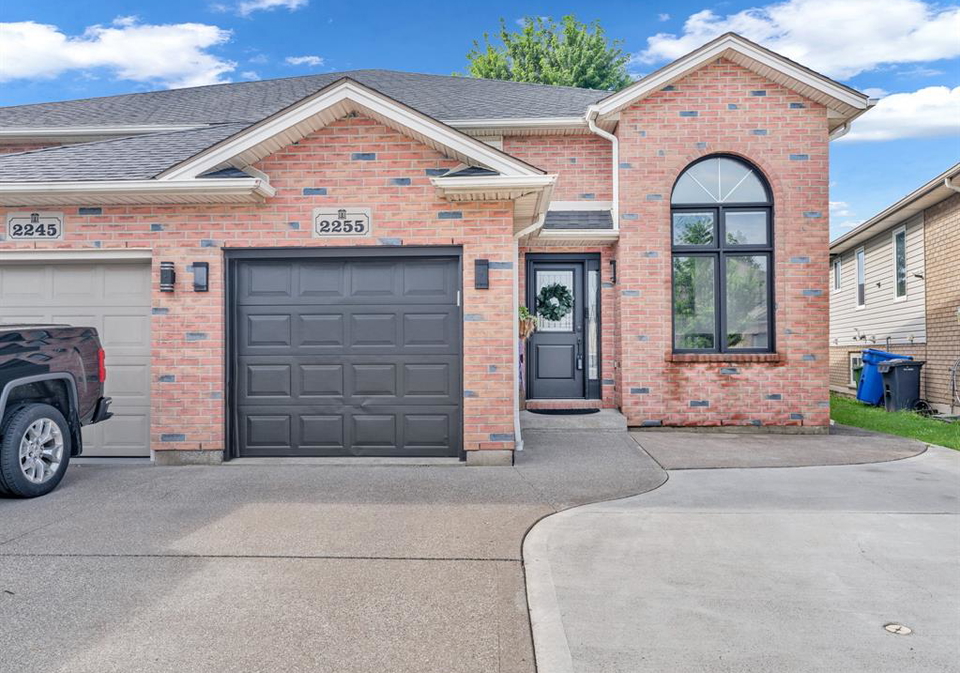 2255-kevin-lasalle-ontario-26015818