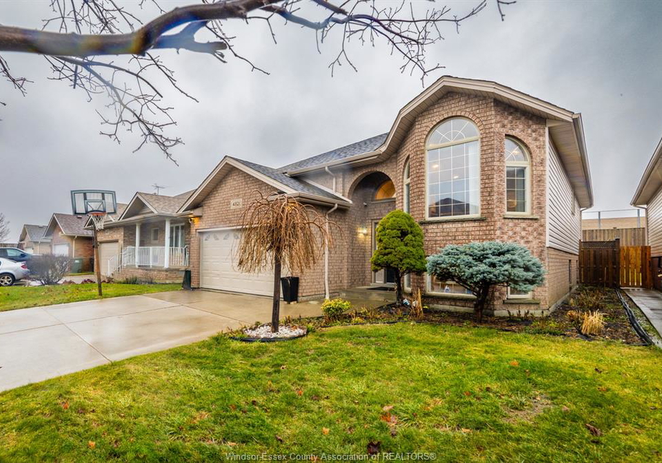 4821-juliet-crescent-windsor-ontario-26015821