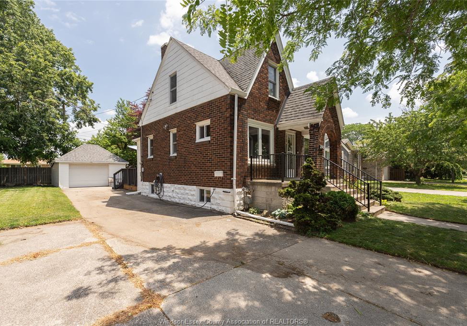 2342-westcott-windsor-ontario-26015832