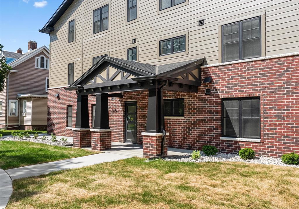 185-randolph-place-windsor-ontario-26015835