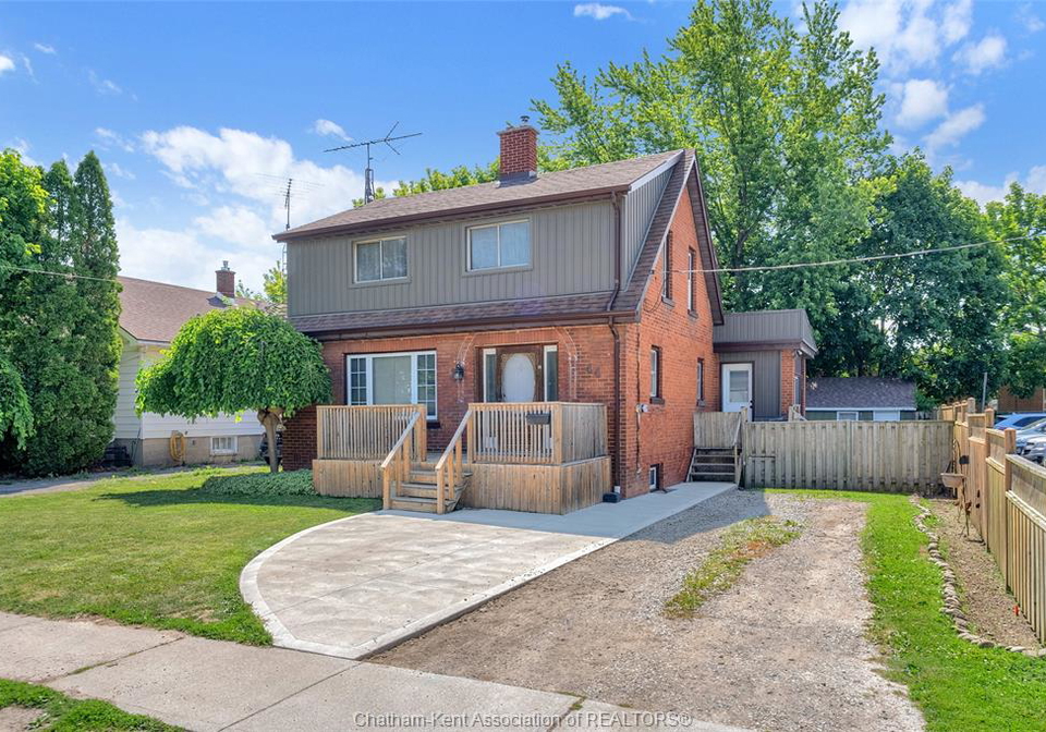 44-alexandra-avenue-chatham-ontario-26015844