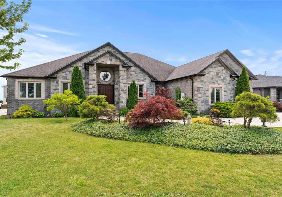 412-county-road-2-lakeshore-ontario-26015848