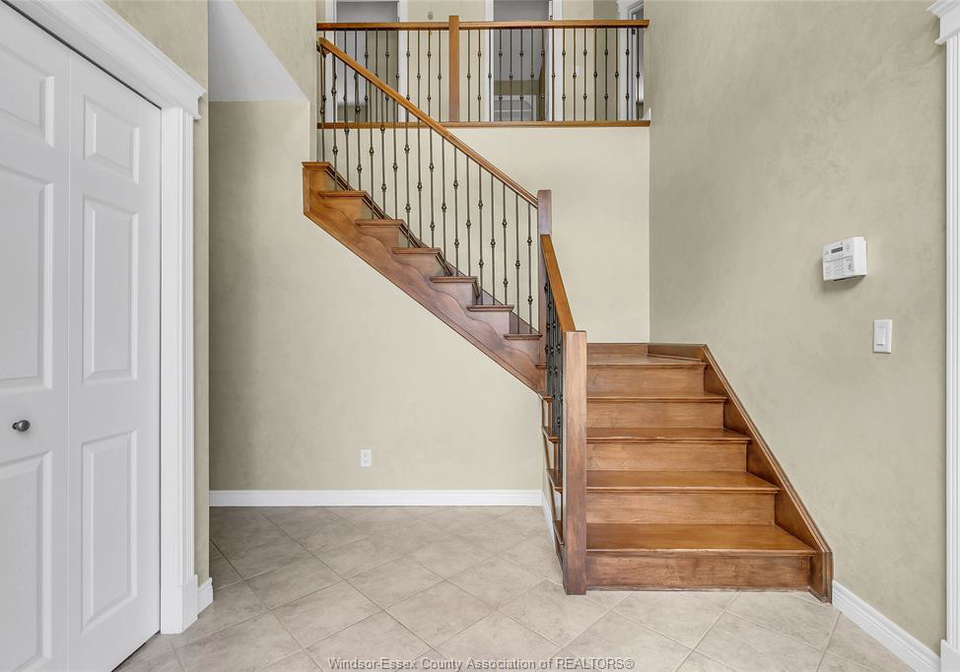 2259-st-patricks-windsor-ontario-26015860