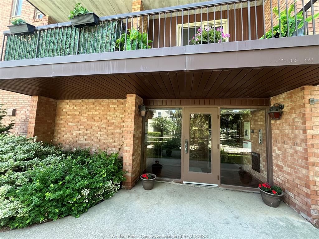 26-alice-street-north-essex-ontario-26015873