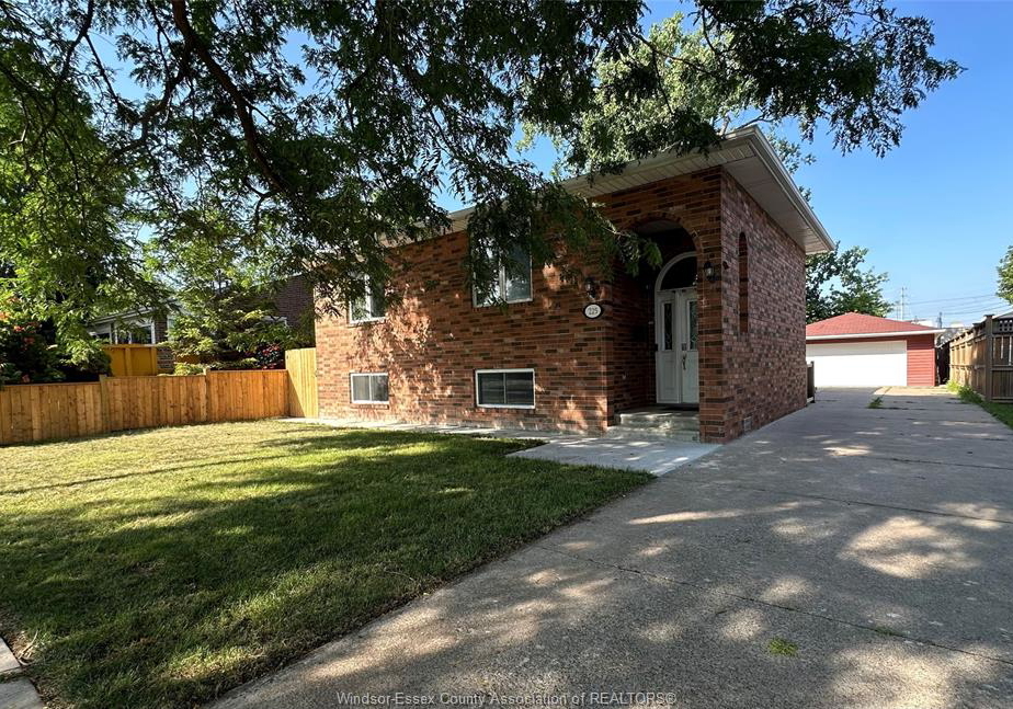 225-frank-avenue-windsor-ontario-26015889