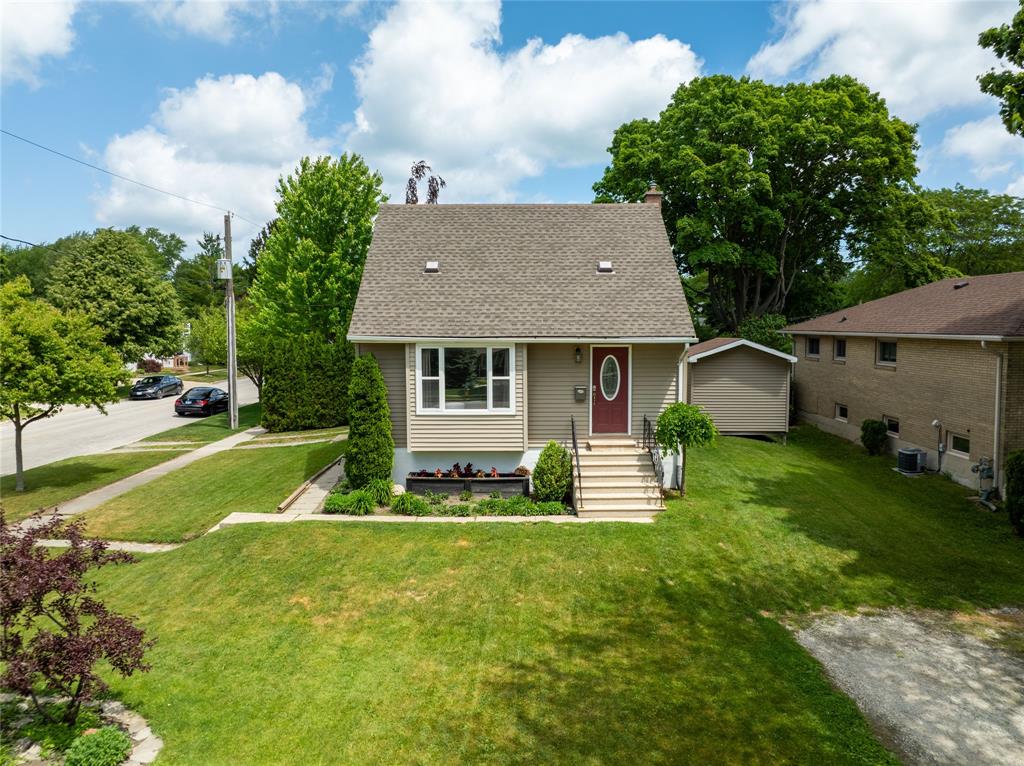 702-michigan-avenue-point-edward-ontario-26015897