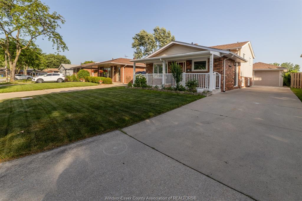 3444-hemlock-windsor-ontario-26015919