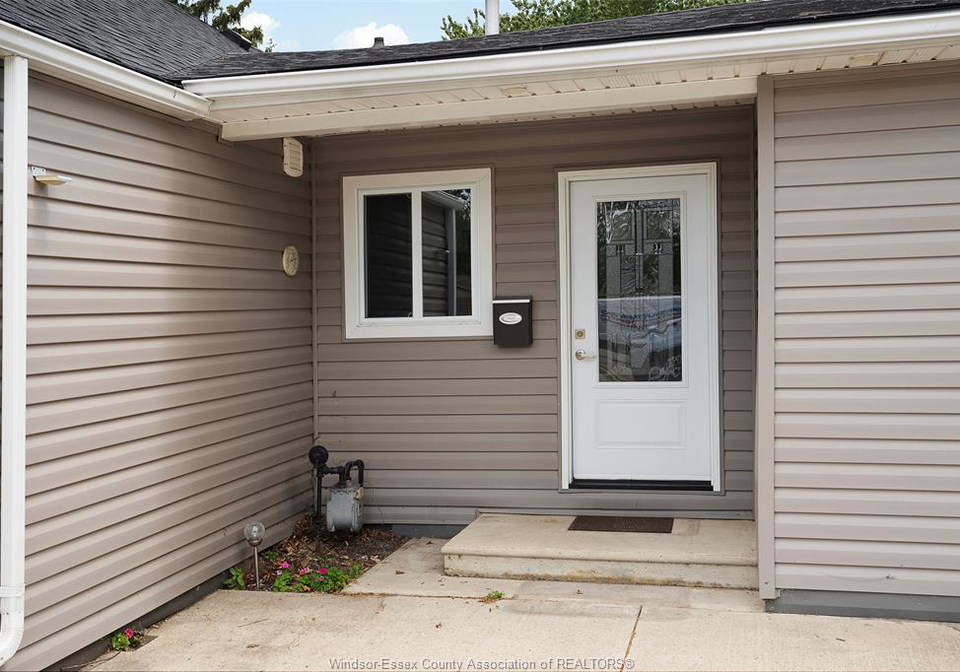 430-broadway-street-belle-river-ontario-26015947
