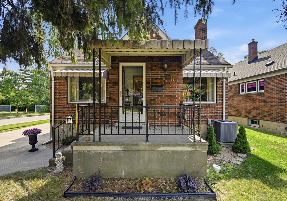 889-patrice-drive-windsor-ontario-26015983