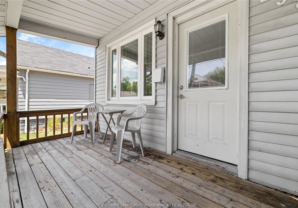 2382-mercer-street-windsor-ontario-26015999