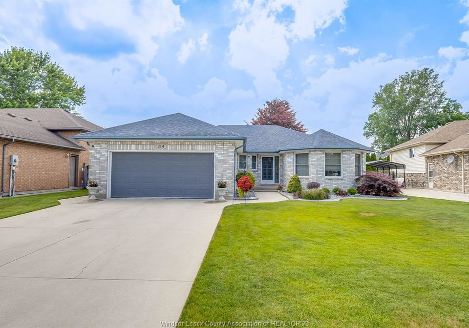 314-menard-lasalle-ontario-26016000