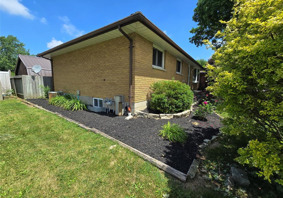 83-holland-avenue-chatham-ontario-26016012